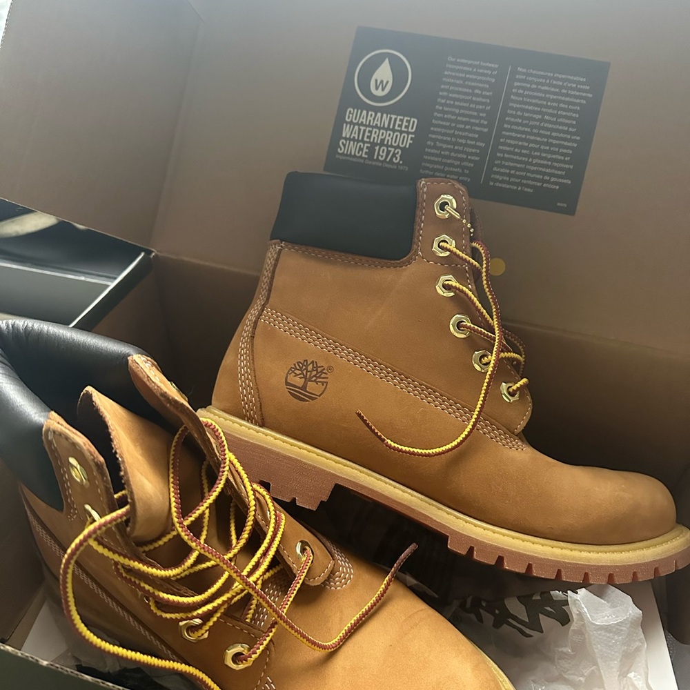 Timberland Women's Tan Lace Up Boots